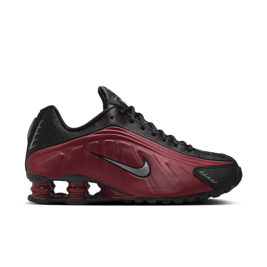 Shox R4 'Black Team Red'